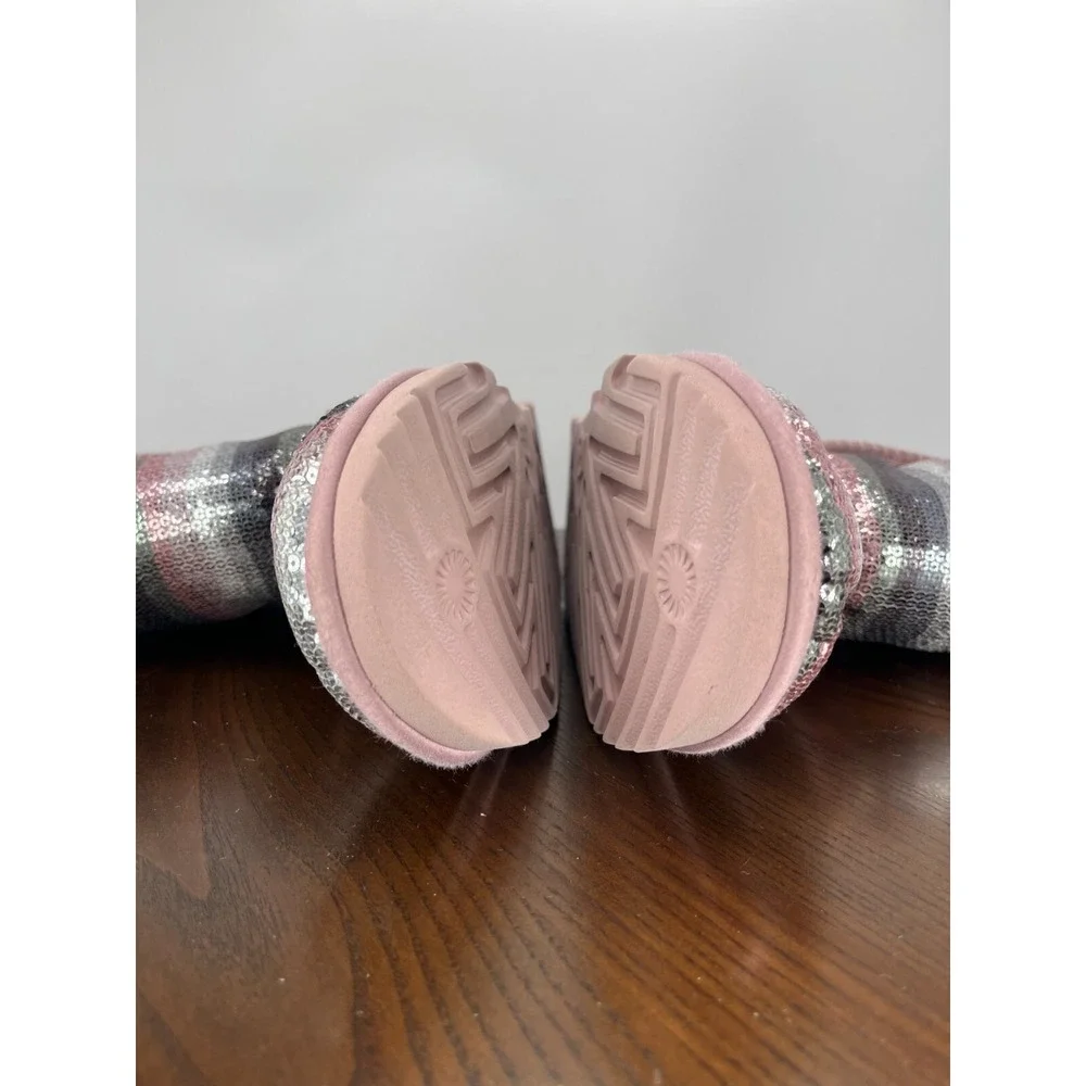 UGG classic short